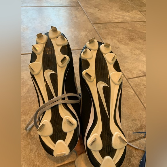 Nike baseball huarache cleat - Picture 2 of 5